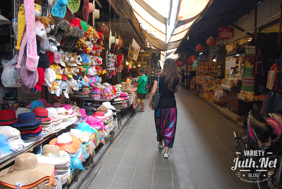 ตลาดสามชุก สุพรรณบุรี