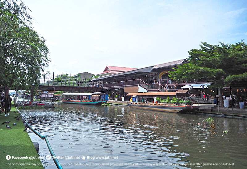 บรรยากาศริมคลอง