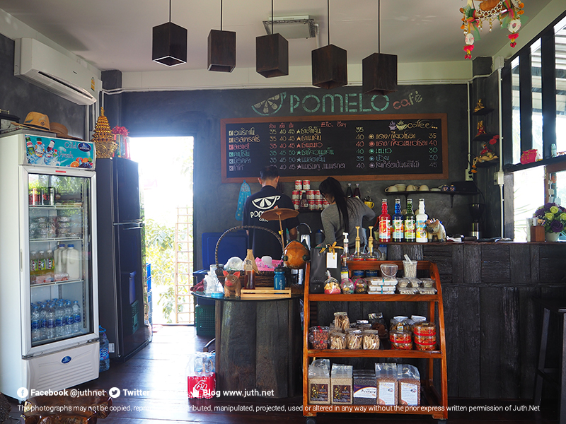 Pomelo Cafe